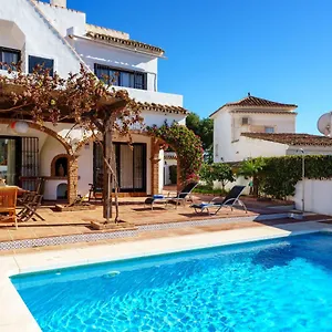 villa-sitio-de-calahonda.1costadelsol.com/